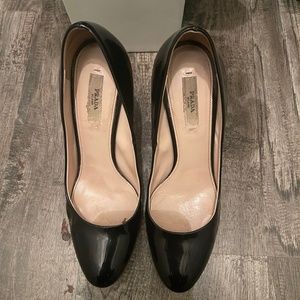 Prada Black Patent Leather size 37 1/2 heels